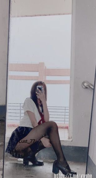 黑色皮革_BD英语免费观看