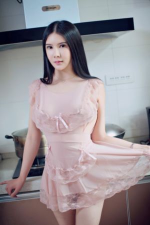 女王踩踏脚奴免费区域视频_在线视频网