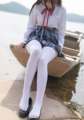 打扑克不盖被子免费_国产剧高清在线
